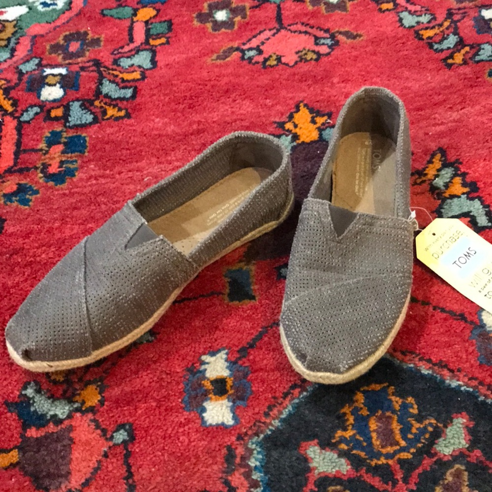 Grey Toms perforated Classics slip ons NWT